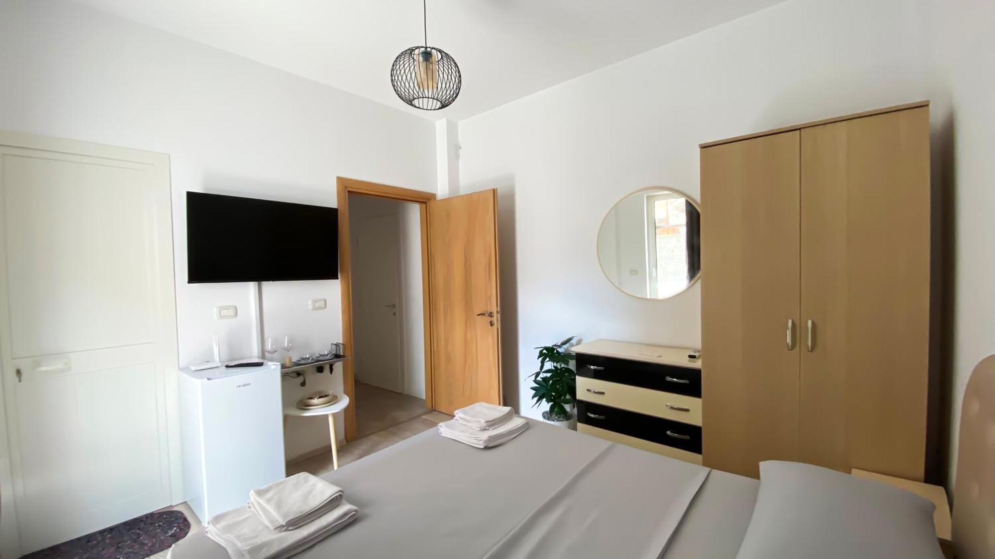 Northgate Apart-Villa Shkoder Exterior photo